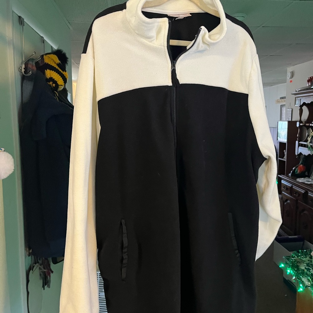 Woman Within black and white fleece zip up